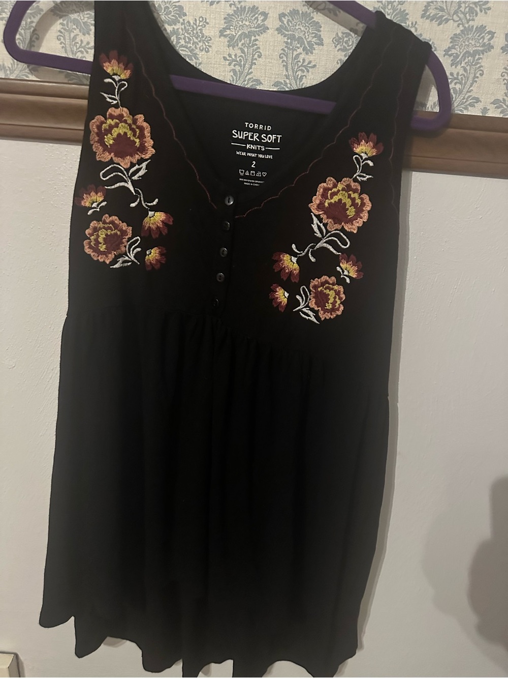 Torrid Black Sleeveless Embroidered V-Neck Tunic